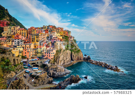 Manarola village on sunset, Cinque Terre, Liguria, Italy 57988325