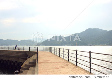 Embankment Embankment 57989436