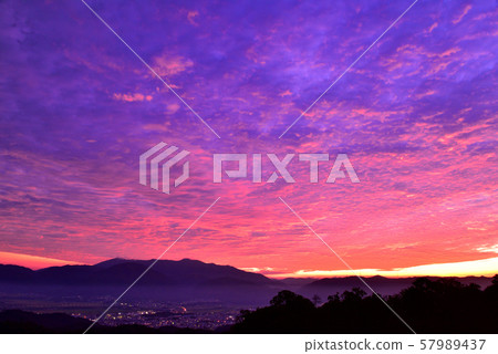 Sunrise in Kameoka Basin 57989437