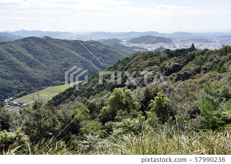 姬路市從富士山的遠景。 姬路市從富士山的遠景。 57990236
