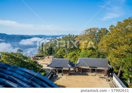 從比丘松山城看到的雲海 從比丘松山城看到的雲海 57992631