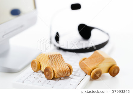 租車汽車公路服務PC 57993245