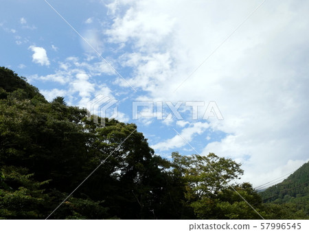 箱根未開發的蛇形谷太宰石浴 57996545