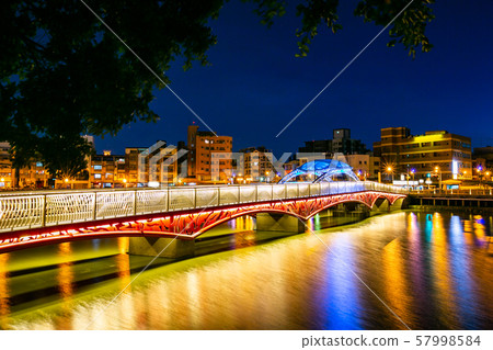 台灣高雄金獅湖橋ATaiwan Kaohsiung Golden Lion Lake Bridge 57998584