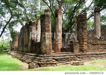 travel to sri satchanalai old city, sukhothai travel to sri satchanalai old city, sukhothai 58000518