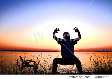 Exercise in the sun! 58000546