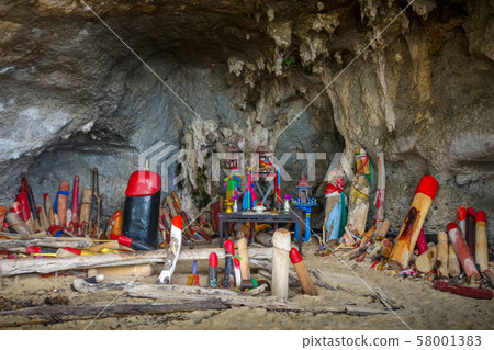 Phra Nang Cave temple, Krabi, Thailand 58001383