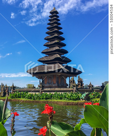 Pura Ulun Danu Bratan temple on a lake Beratan. 58004584