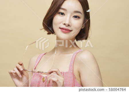 Female Lifestyle 58004764