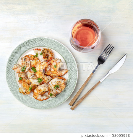 Shrimps with a glass of rose wine, square overhead shot 58005958