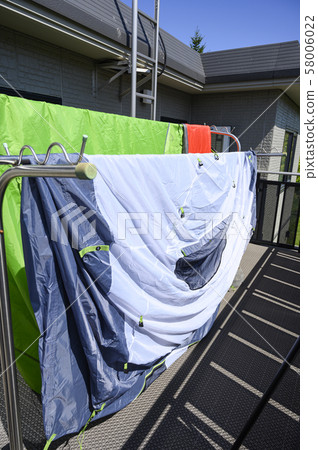 Dry tents and shruffs 58006022