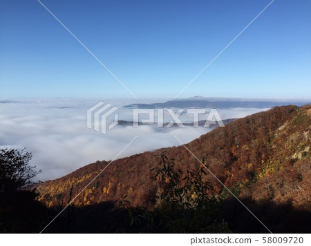 從山頂 從山頂 58009720