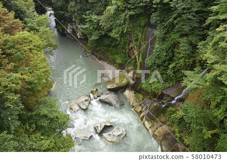 寒谷鐵鳥峽（石川縣白山市） 58010473