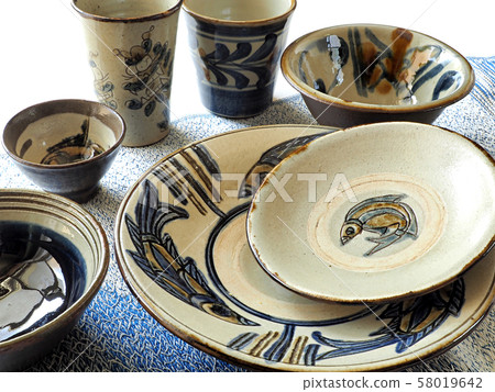 Okinawan Yachimun Pottery 58019642