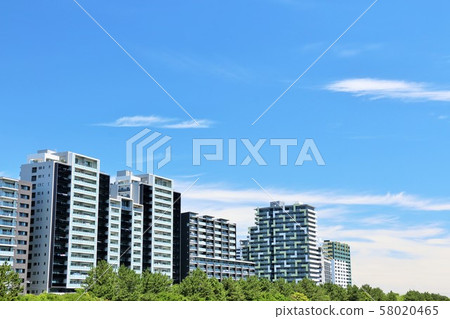 A refreshing blue sky apartment A refreshing blue sky apartment 58020465