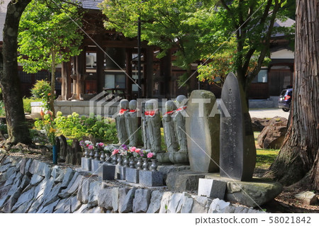 Hokudera Stone Buddha, Hakuba Village, Nagano Prefecture Hokudera Stone Buddha, Hakuba Village, Nagano Prefecture 58021842