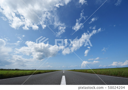 Amazing view of Hokkaido Esanuka Line (Sarufutsu Village, Hokkaido) 58024204