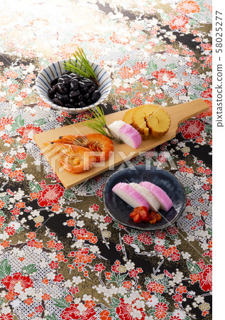 New Year dishes  58025277