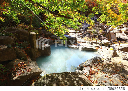 日本的秘密熱水Shukawa Onsen 58026858