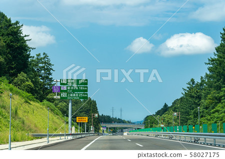 Niigata Joshinetsu Expressway Nakago interchange exit 58027175