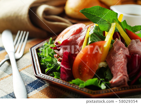 Roast beef salad Roast beef salad 58029354