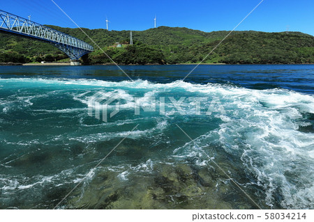 One of Japan's three major tides! Whirlpools of the Kuronoseto and the Kuronoseto Bridge One of Japan's three major tides! Whirlpools of the Kuronoseto and the Kuronoseto Bridge 58034214