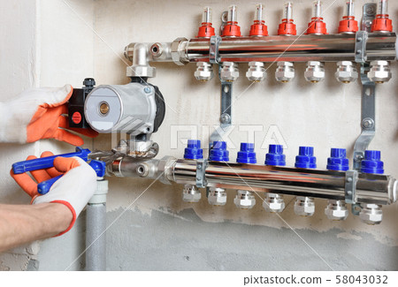 Indoor heating installation. Indoor heating installation. 58043032