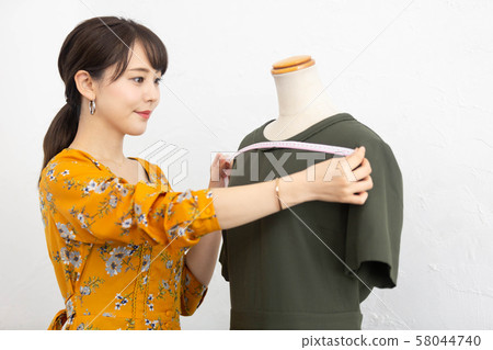 Fashion designer female 58044740