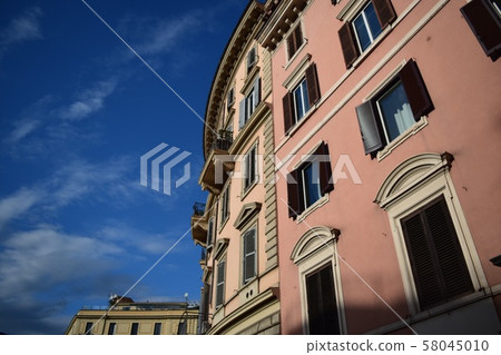Buildings in Italy 58045010