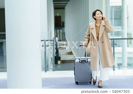 Female, female business person, female 58047303
