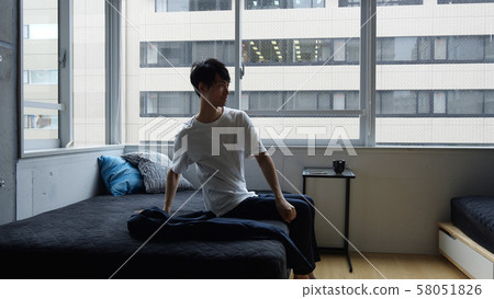 Men's room living alone Backache Men's room living alone Backache 58051826
