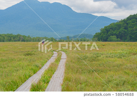 Oze walk Oze walk 58054688