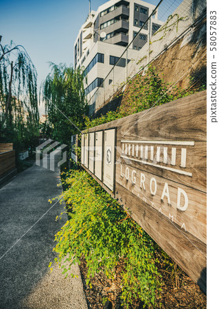 東京城市景觀原木路代官山(Vintage Look) 東京城市景觀原木路代官山(Vintage Look) 58057883