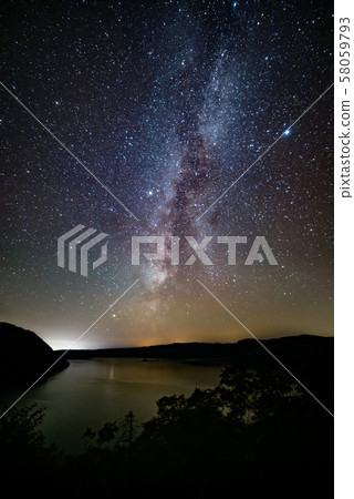 Lake Mashu and Milky Way [Hokkaido] 58059793