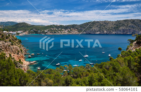 Cala Blanca Andratx 58064101