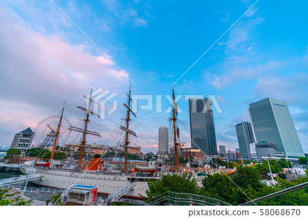 Yokohama cityscape in Japan View of Yokohama's new skyscrapers 58068670
