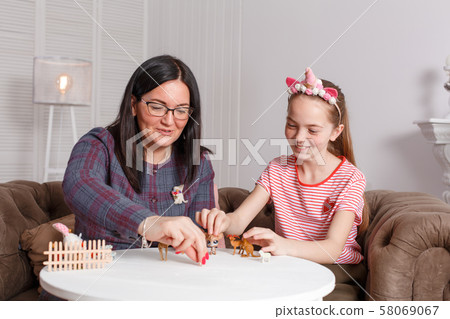 professional child psychologist with a teenage 58069067