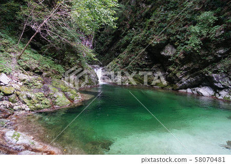 September: 47,000 Kita-nada, Oshirakawa Valley, Hakushu Town September: 47,000 Kita-nada, Oshirakawa Valley, Hakushu Town 58070481