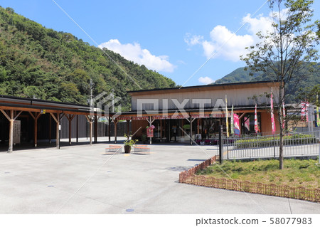 道路車站串燒之裡 道路車站串燒之裡 58077983