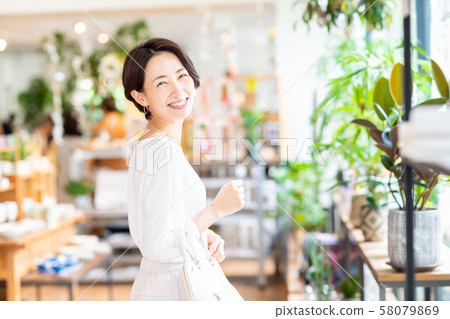 Shopping Shopping 58079869