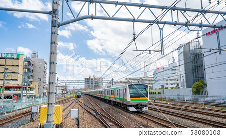 E231系列列車通過JR kai站高崎線 58080108