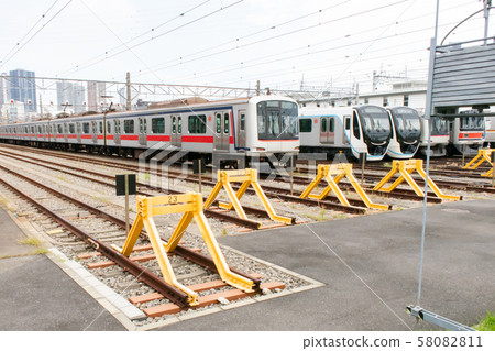 Toyoko Line Garage 58082811