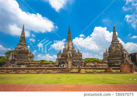 Wat Phra Si Sanphet at ayutthaya, thailand 58087075