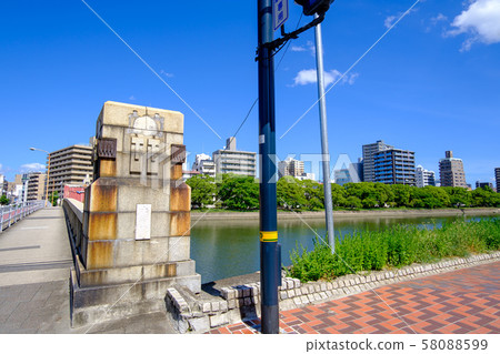 Hiroshima_Hijiyama Bridge and Kyobashi River Hiroshima_Hijiyama Bridge and Kyobashi River 58088599