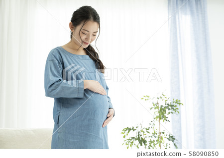 Pregnant woman full month maternity Pregnant woman full month maternity 58090850