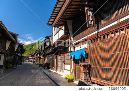 <<Nagano Prefecture>> Morning Narai-juku, old townscape 58094905