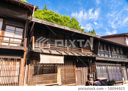 <<Nagano Prefecture>> Morning Narai-juku, old townscape 58094925