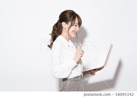 Female portrait 58095142