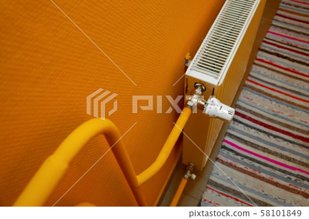 Radiator Radiator 58101849