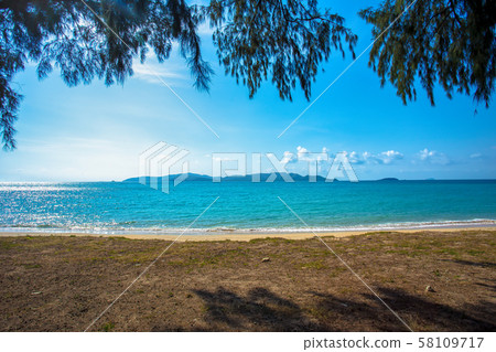 Vacations, Backgrounds, Bay of Water, Beach, 58109717